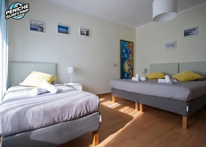 Avenue * Ferrel (Leiria)